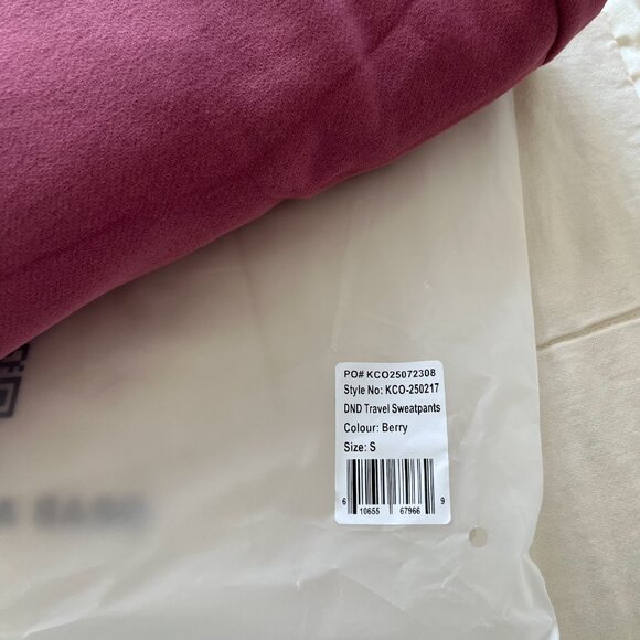 COMFRT Airplane Mode Travel Sweatpants | BERRY S - Picture 2 of 7